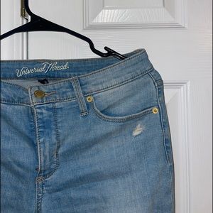 Universal Thread Ripped Light Wash Jeans
